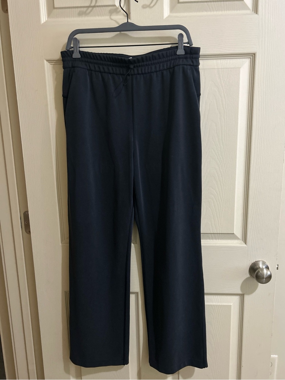 Lululemon Softstreme HR Pant Size 12 Black